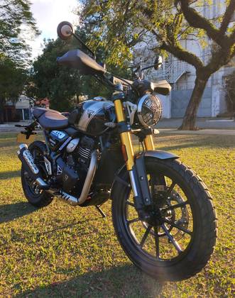 TRIUMPH SCRAMBLER 400 X 